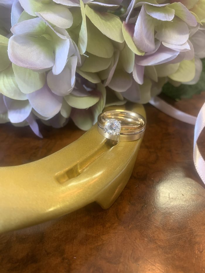 Engagement Proposal Ring Holder