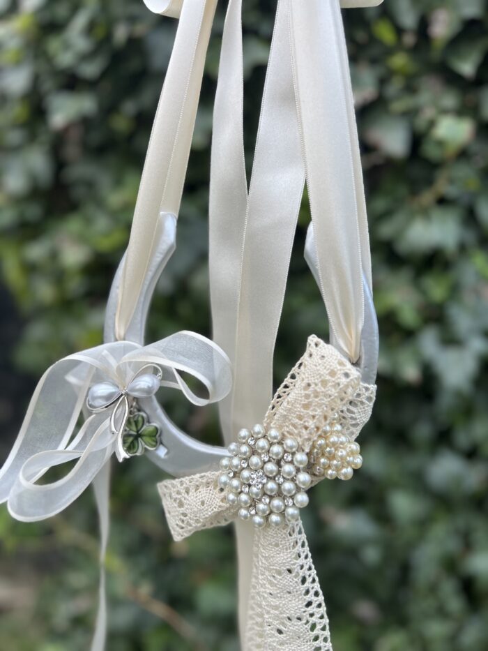 Traditional Silver Horse Shoe Wedding gifts - Image 6