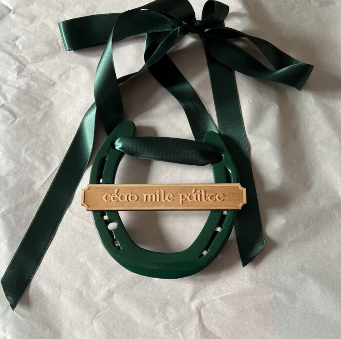Traditional Irish Green Horse Shoe Cead Mile Failte - Image 2