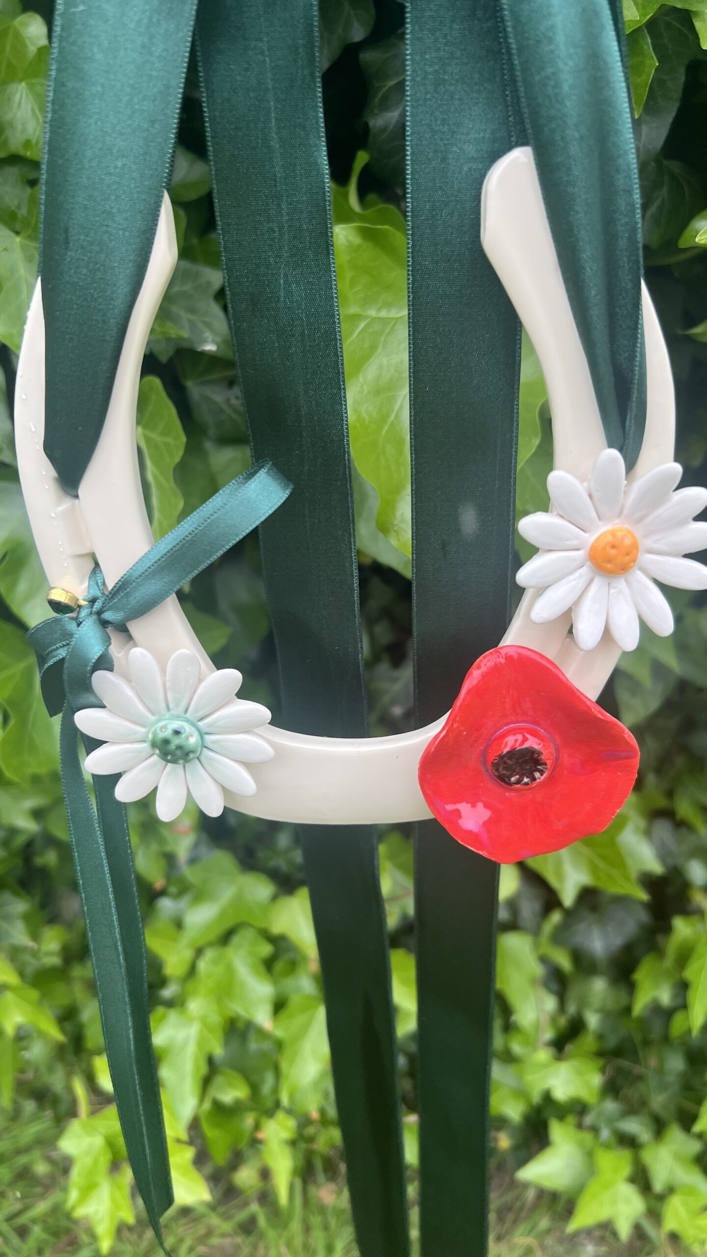 Blathanna and good luck irish horse shoe gifts and ceramic flowers - Image 12