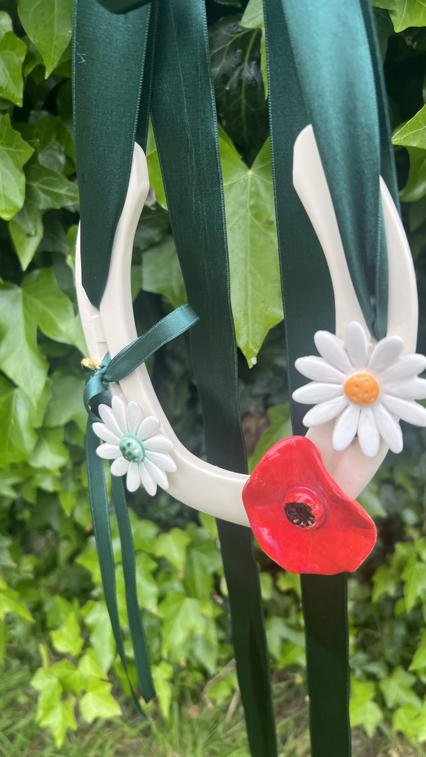Blathanna and good luck irish horse shoe gifts and ceramic flowers - Image 7