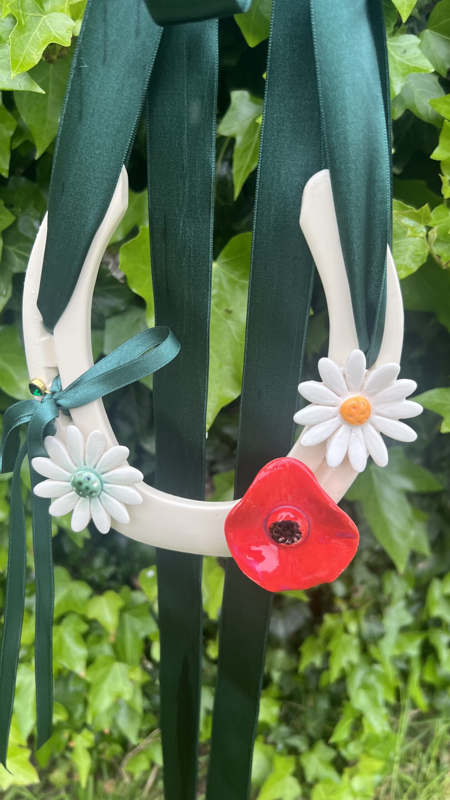 Blathanna and good luck irish horse shoe gifts and ceramic flowers - Image 10