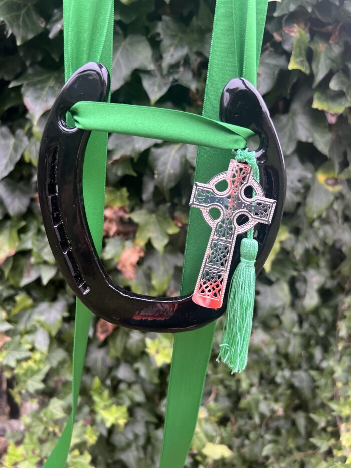 Irish Celtic Cross and irish lucky Horse Shoe - Image 3