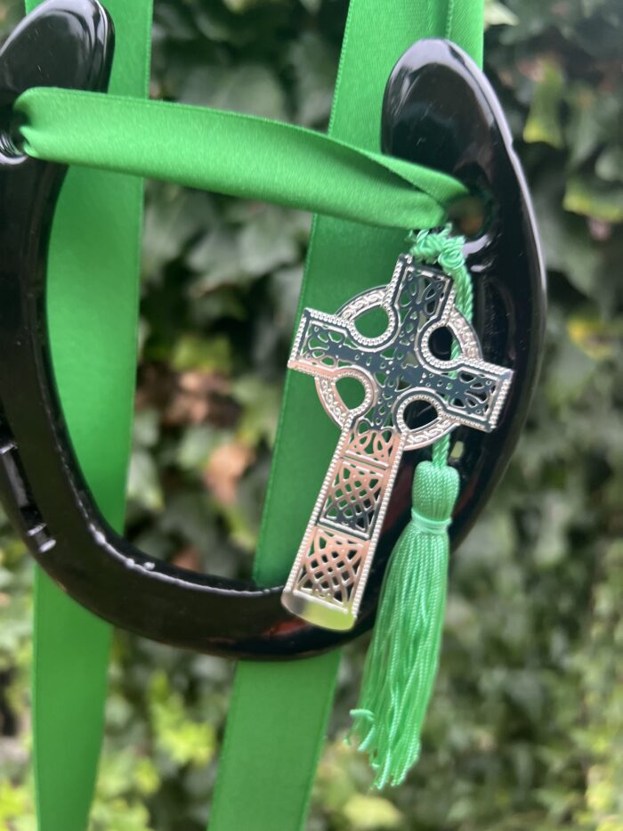 Irish Celtic Cross and irish lucky Horse Shoe