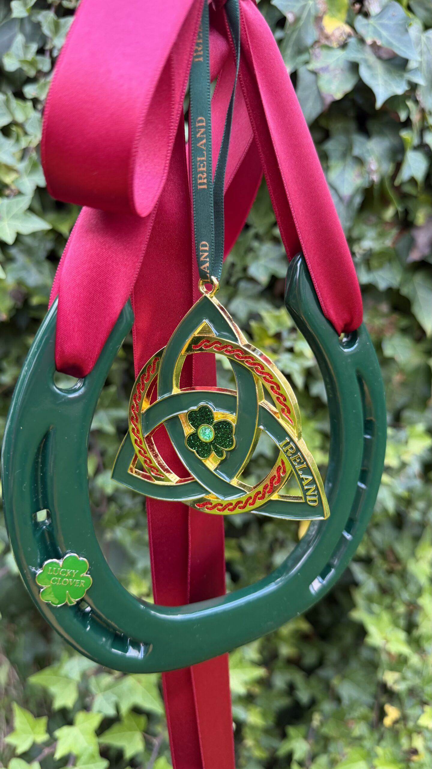 Trinity knot and lucky horse shoe - Image 4