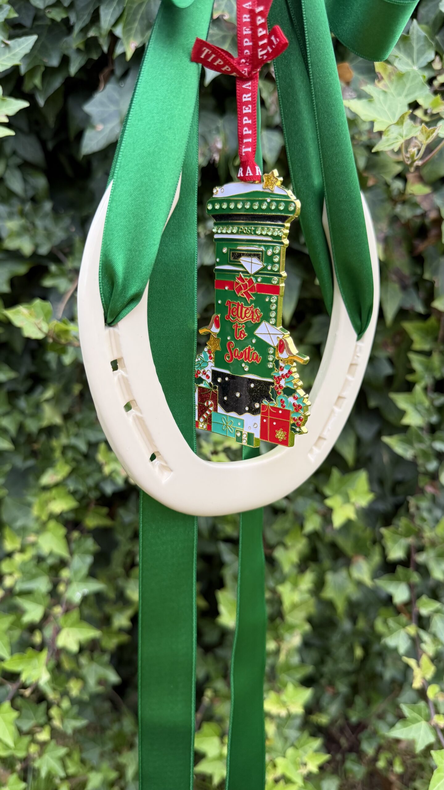 Post box and lucky Horse Shoe - Image 6